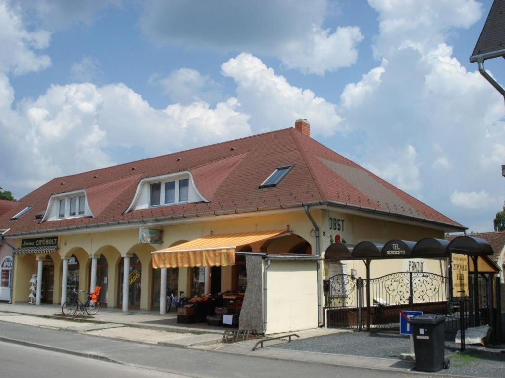 Joos Apartman Sárvár Dış mekan fotoğraf